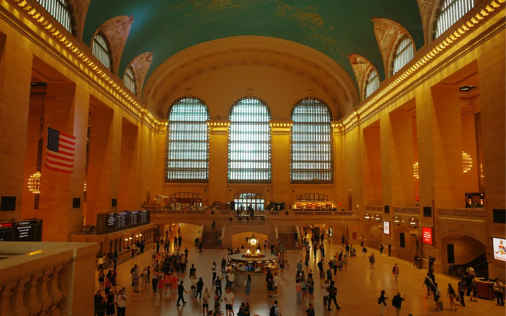 Things to Do in NYC 6 he Main Concourse at Grand Central Terminal with its painted constellation ceiling