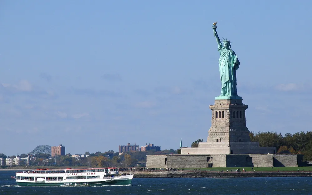 Things to Do in NYC 3 The Statue of Liberty seen from the approaching Liberty Island ferry