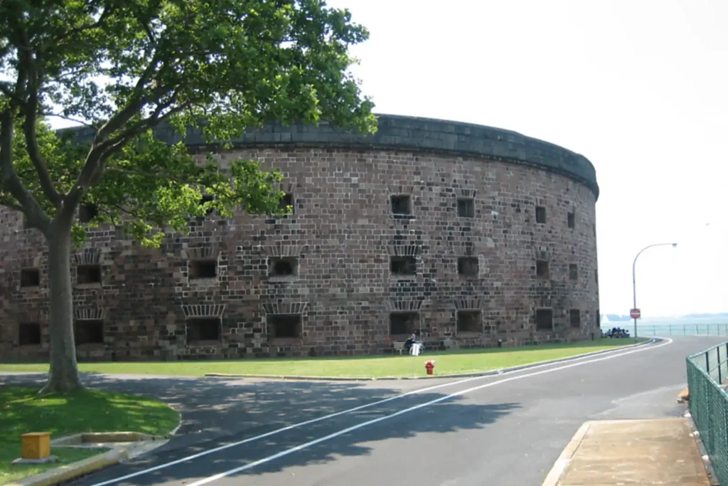 Governors Island: Free Ferries, Fort Hours, and the Rules Nobody Prints 3 Castle Williams, the circular red sandstone fort on the western shore of Governors Island